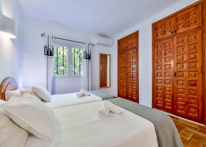 Guzman - Meu Lar Feriehus *